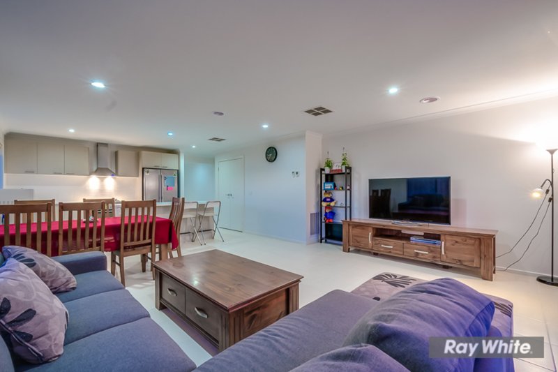 Photo - 106 Talliver Terrace, Truganina VIC 3029 - Image 13