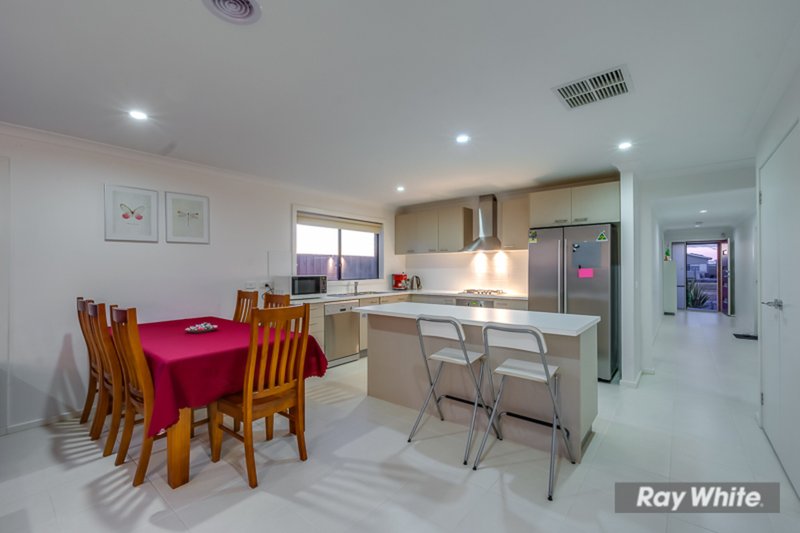 Photo - 106 Talliver Terrace, Truganina VIC 3029 - Image 14