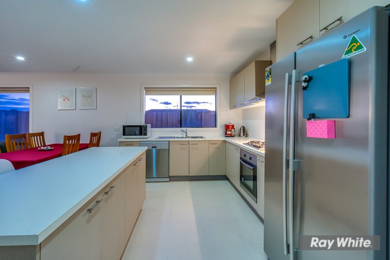 Photo - 106 Talliver Terrace, Truganina VIC 3029 - Image 17