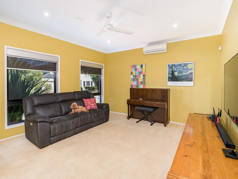 Photo - 106 Tristania Way, Mount Gravatt East QLD 4122 - Image 6