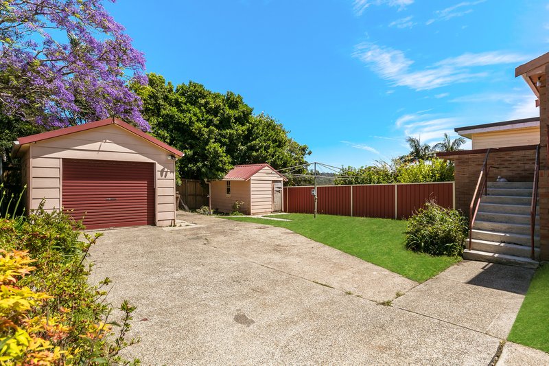 Photo - 106 Waratah Parade, Narraweena NSW 2099 - Image 6