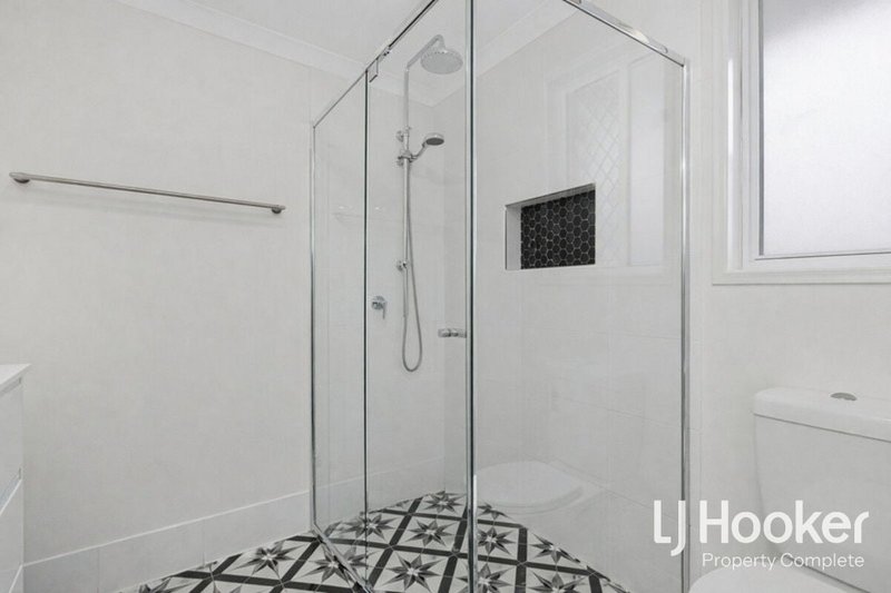 Photo - 106 Wellington Circuit, Yarrabilba QLD 4207 - Image 4