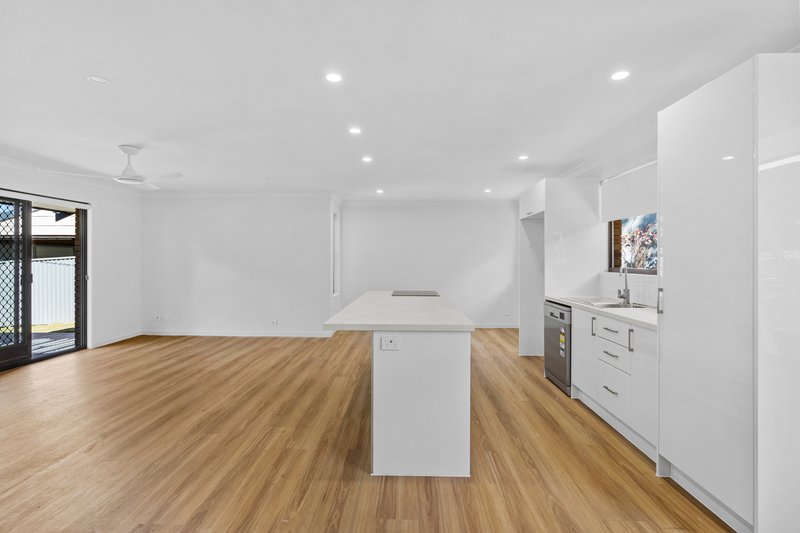 Photo - 106 Yangoora Crescent, Ashmore QLD 4214 - Image 5