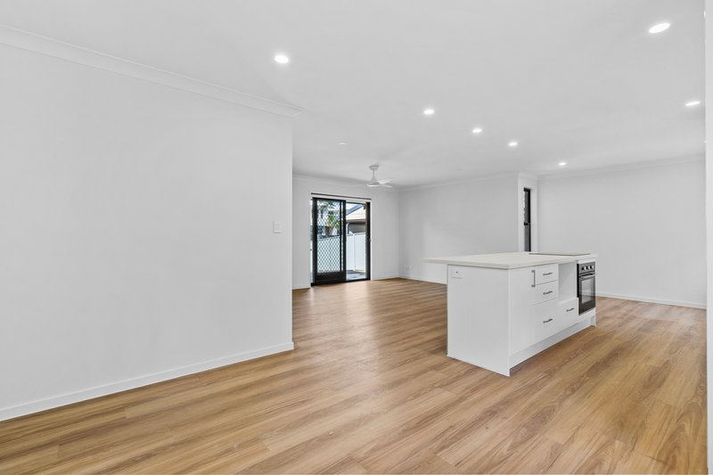 Photo - 106 Yangoora Crescent, Ashmore QLD 4214 - Image 6