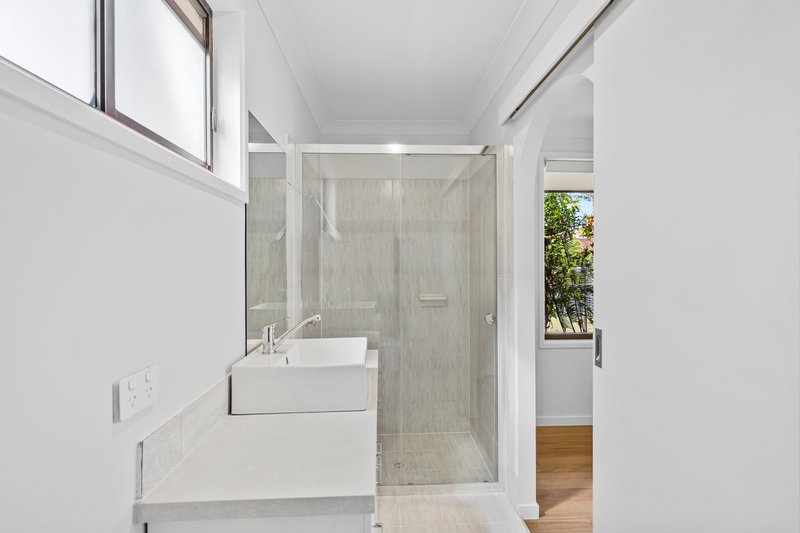Photo - 106 Yangoora Crescent, Ashmore QLD 4214 - Image 9