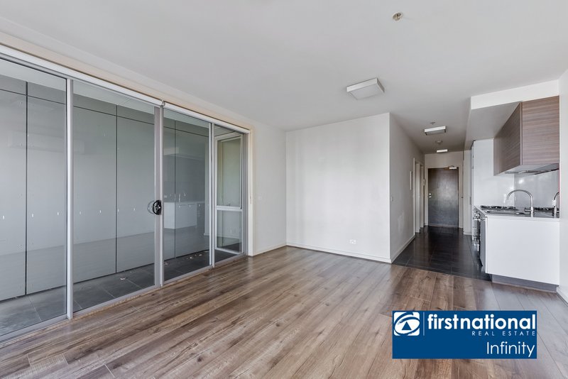 Photo - 10/6 Yarra Bing Crescent, Burwood VIC 3125 - Image 3