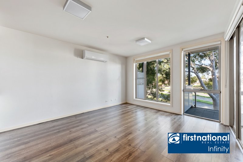 Photo - 10/6 Yarra Bing Crescent, Burwood VIC 3125 - Image 4