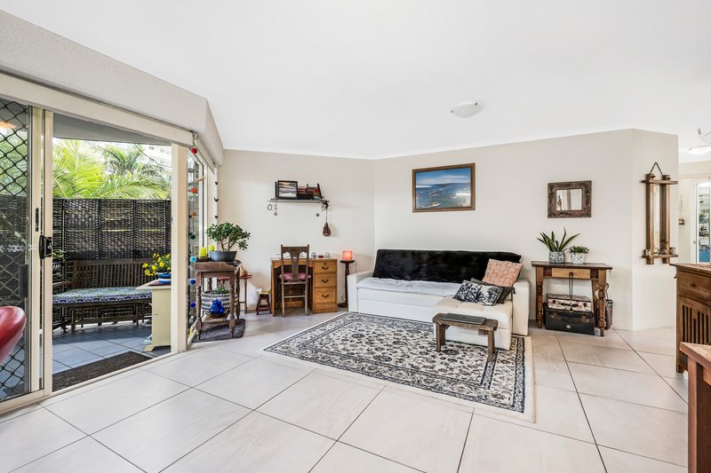 Photo - 10/60 Lower Gay Terrace, Caloundra QLD 4551 - Image 8