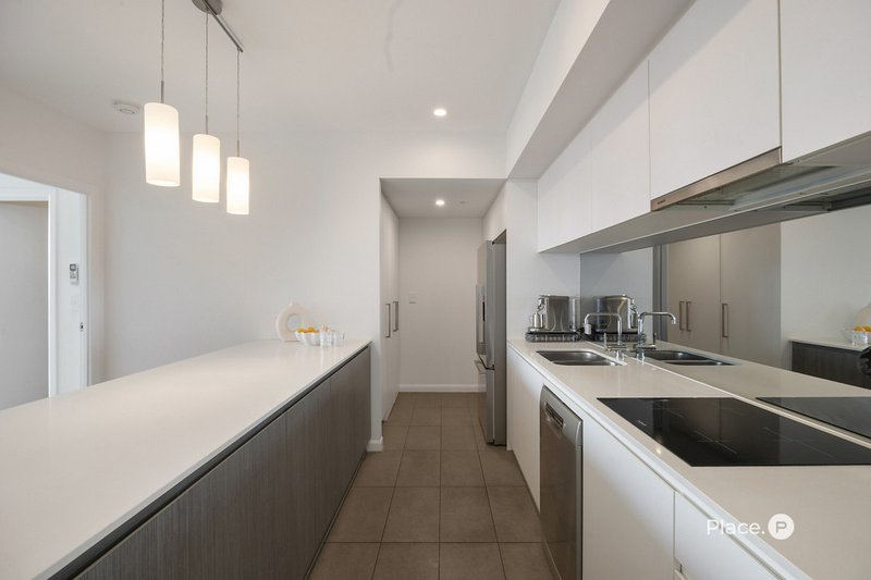 Photo - 10602/300 Old Cleveland Road, Coorparoo QLD 4151 - Image 5