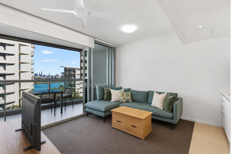 Photo - 10612/8 Harbour Road, Hamilton QLD 4007 - Image 2