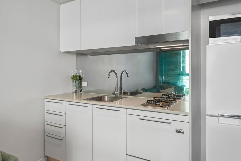 Photo - 10612/8 Harbour Road, Hamilton QLD 4007 - Image 3