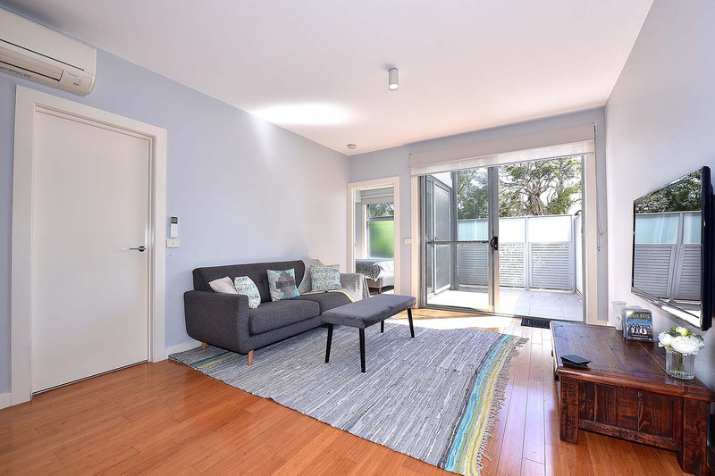 Photo - 106/135 Lower Dandenong Road, Mentone VIC 3194 - Image 2