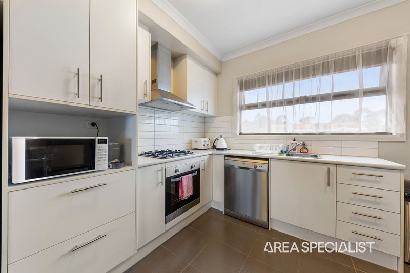 Photo - 106/141 Windermere Boulevard, Pakenham VIC 3810 - Image 2