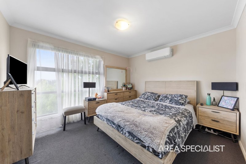 Photo - 106/141 Windermere Boulevard, Pakenham VIC 3810 - Image 7