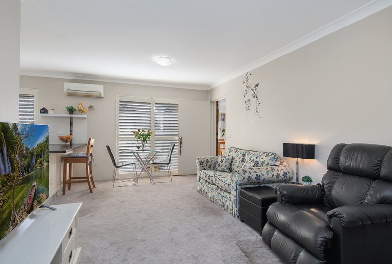 Photo - 106/15 Lorraine Avenue, Berkeley Vale NSW 2261 - Image 3
