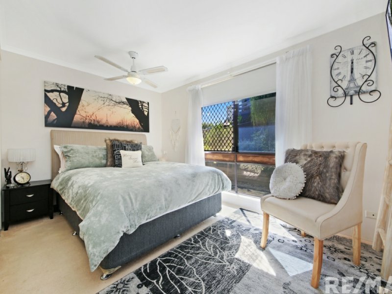 Photo - 106/170 Bardon Avenue, Burleigh Waters QLD 4220 - Image 6