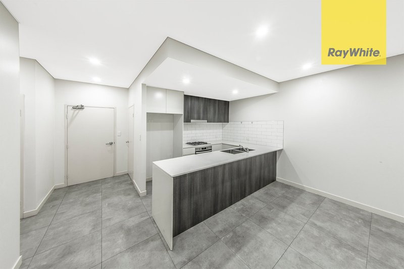 Photo - 106/181-183 Great Western Highway, Mays Hill NSW 2145 - Image 2