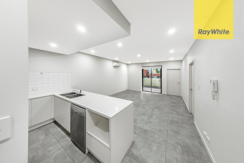 Photo - 106/181-183 Great Western Highway, Mays Hill NSW 2145 - Image 3
