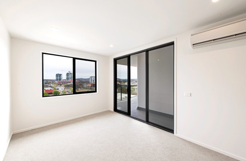Photo - 106/2 Hinder Street, Gungahlin ACT 2912 - Image 4