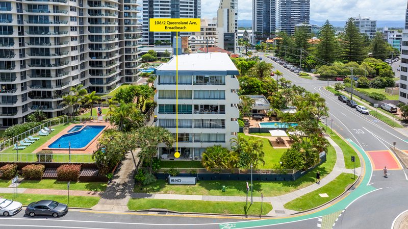 Photo - 106/2 Queensland Avenue, Broadbeach QLD 4218 - Image 2