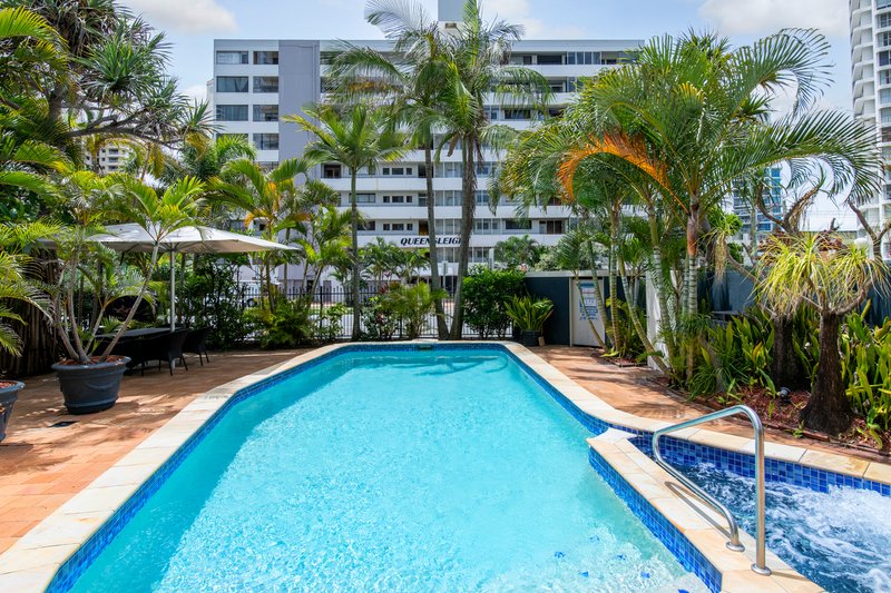 Photo - 106/2 Queensland Avenue, Broadbeach QLD 4218 - Image 17