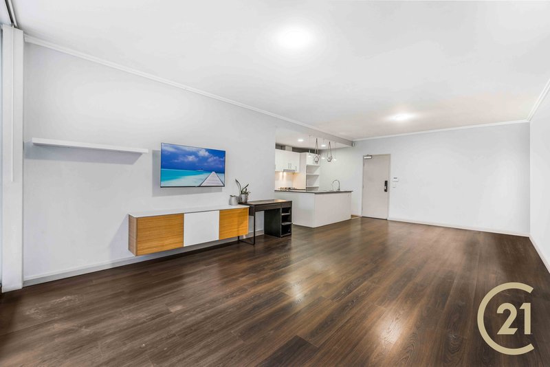 Photo - 106/3 George Street, Warwick Farm NSW 2170 - Image 5