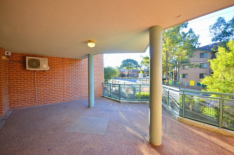 Photo - 10/64-68 Fullagar Road, Wentworthville NSW 2145 - Image 11