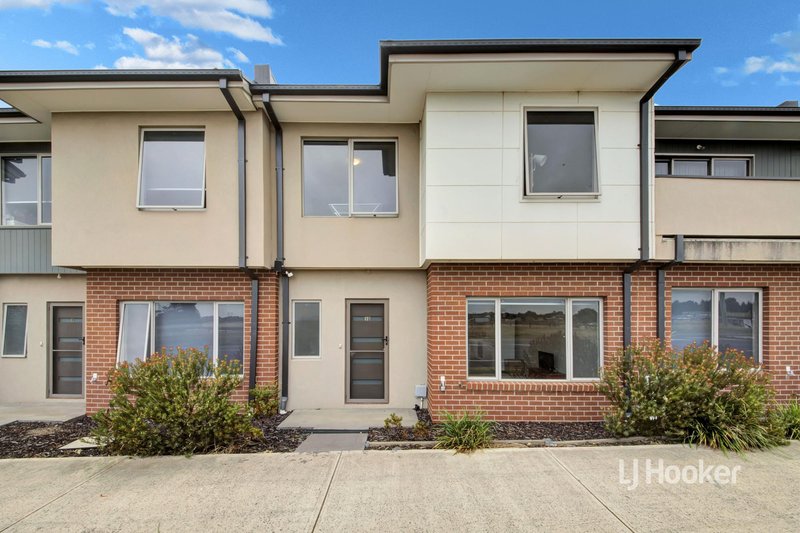 10/64 Escapade Boulevard, Craigieburn VIC 3064