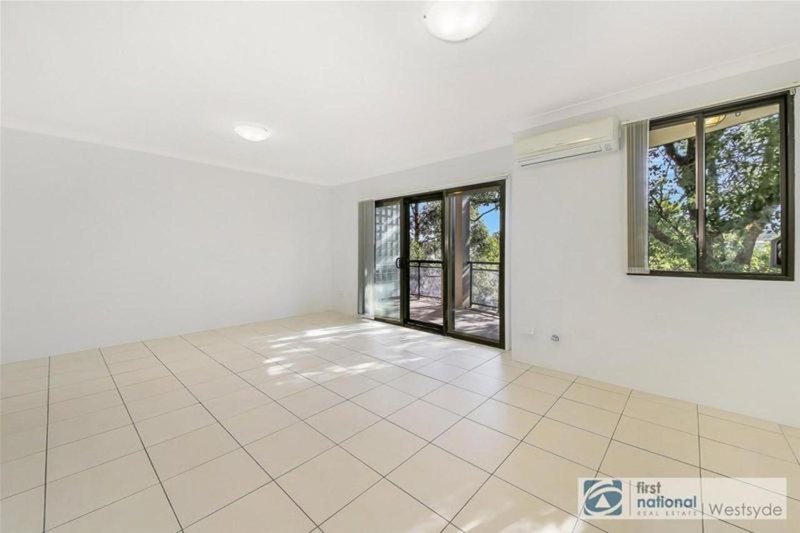 Photo - 10/65-69 Stapleton Street, Pendle Hill NSW 2145 - Image 3