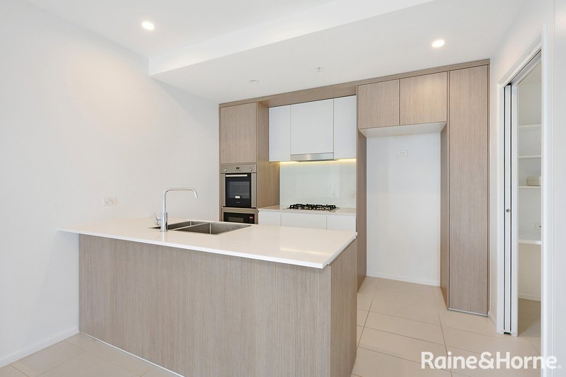 Photo - 1065/123 Cavendish Road, Coorparoo QLD 4151 - Image 4