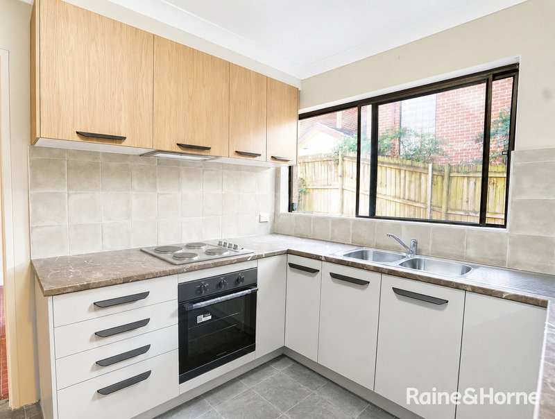 Photo - 10/66 Marsden Street, Parramatta NSW 2150 - Image 3
