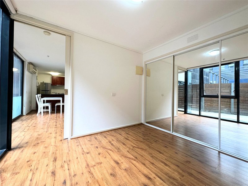 Photo - 10/668 Bourke Street, Melbourne VIC 3000 - Image 9