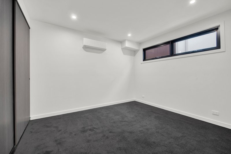 Photo - 10/67-68 Nepean Highway, Seaford VIC 3198 - Image 8