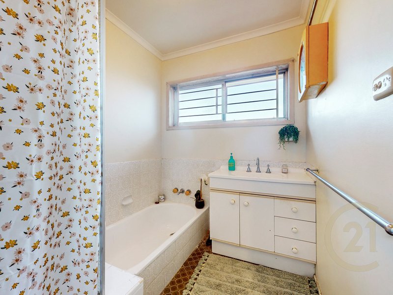 Photo - 1068 Southpine Road, Everton Hills QLD 4053 - Image 10