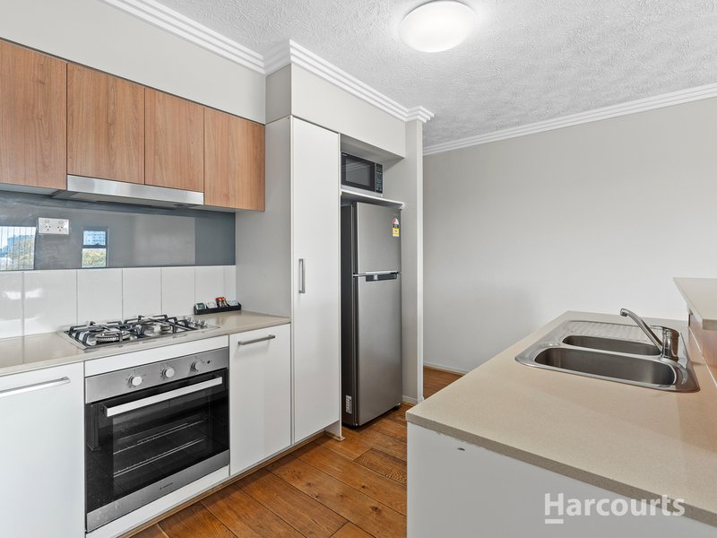 Photo - 106/803 Stanley Street, Woolloongabba QLD 4102 - Image 3