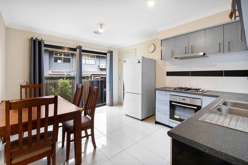 Photo - 10/69-71 Potter Street, Dandenong VIC 3175 - Image 4