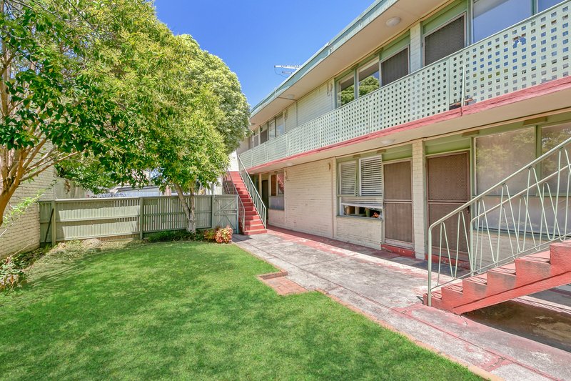 Photo - 10/69 Bent Street, Northcote VIC 3070 - Image 7