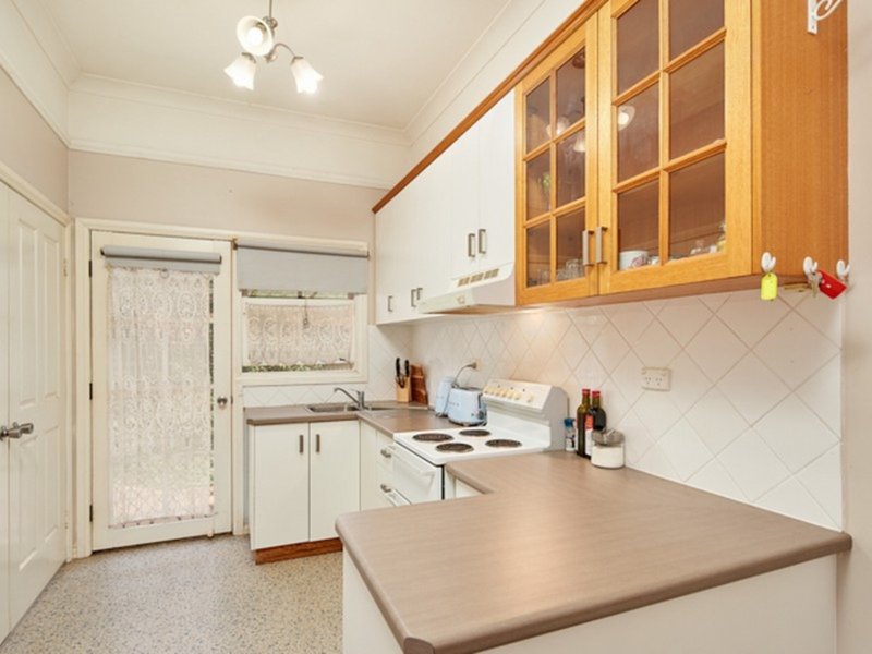 Photo - 106A Tompson Street, Wagga Wagga NSW 2650 - Image 4