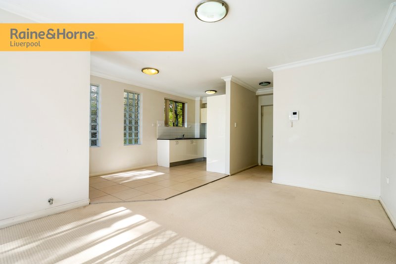 Photo - 10/7-11 Paton Street, Merrylands West NSW 2160 - Image 5