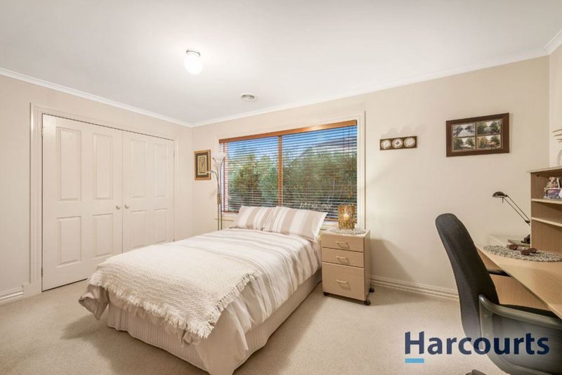 Photo - 107 Amersham Drive, Wantirna VIC 3152 - Image 10