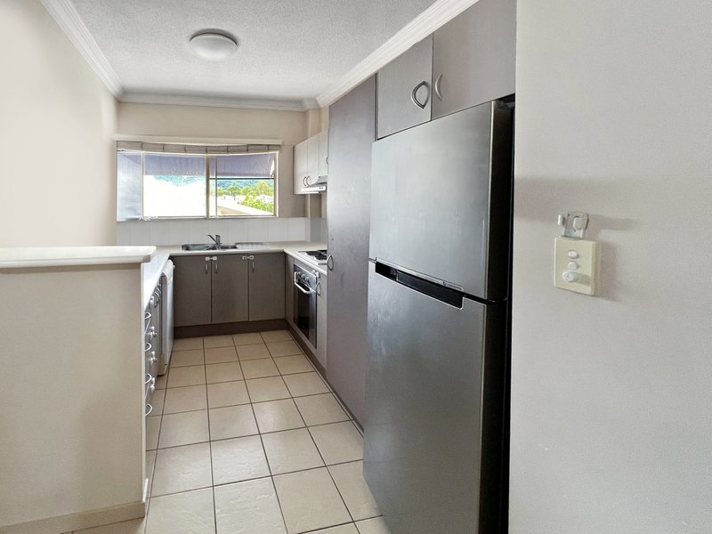 Photo - 107 Centenary Close (107/1 Maytown Close) , Manoora QLD 4870 - Image 2