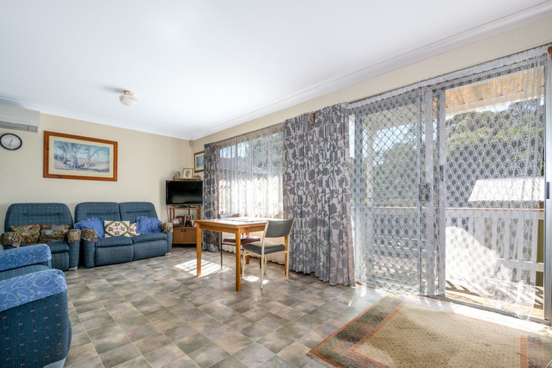 Photo - 107 Devonshire Crescent, Oak Flats NSW 2529 - Image 4