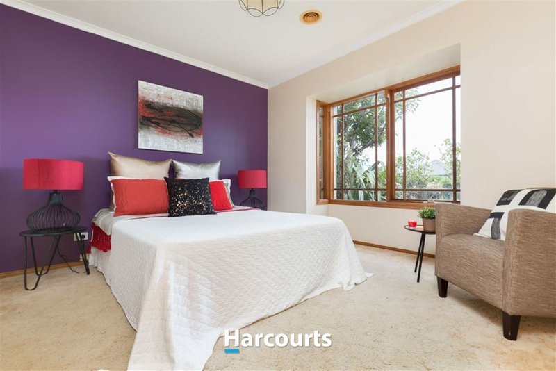 Photo - 107 Earlsfield Drive, Berwick VIC 3806 - Image 8