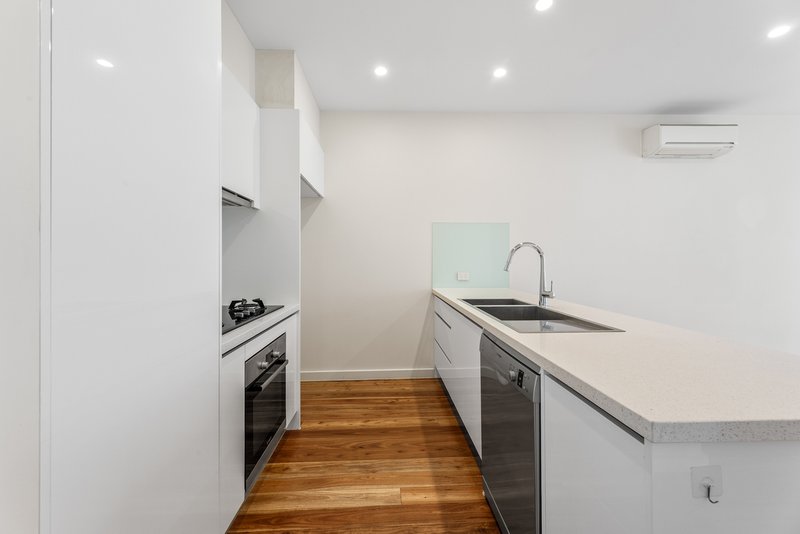 Photo - 10/7 Hay Street, Box Hill South VIC 3128 - Image 5