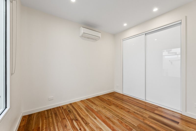 Photo - 10/7 Hay Street, Box Hill South VIC 3128 - Image 7