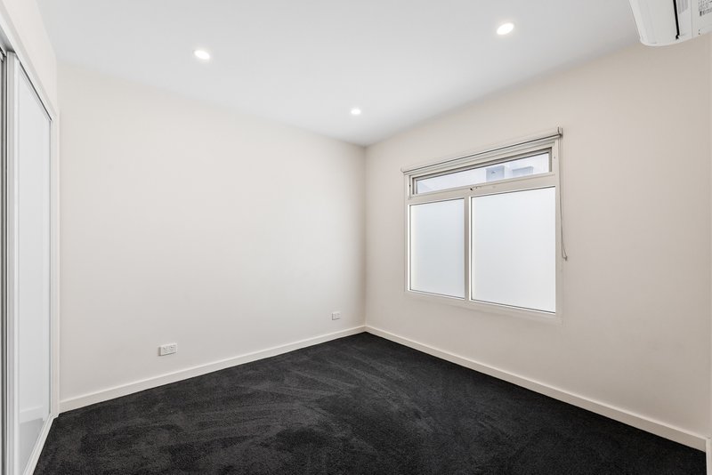 Photo - 10/7 Hay Street, Box Hill South VIC 3128 - Image 8