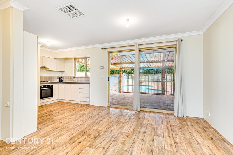 Photo - 107 Huntingdale Road, Huntingdale WA 6110 - Image 9