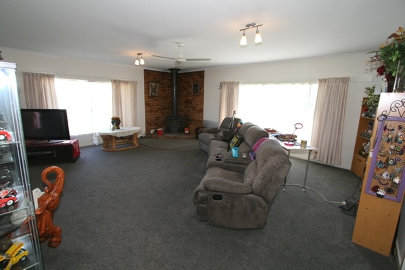 Photo - 107 Justice Road, Cowes VIC 3922 - Image 6