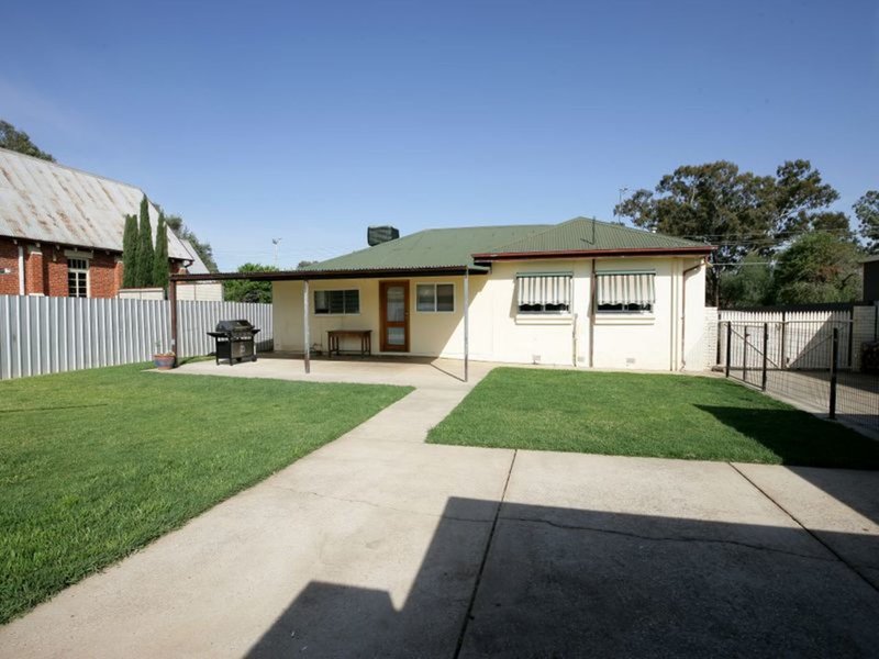 Photo - 107 Main Street, Lake Albert NSW 2650 - Image 9