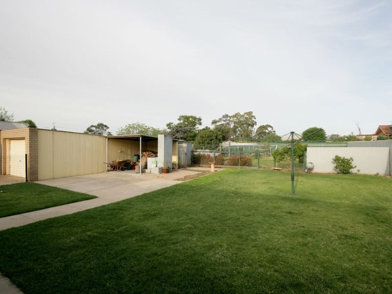 Photo - 107 Main Street, Lake Albert NSW 2650 - Image 10